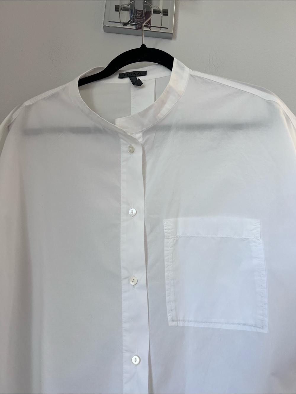 White Band-Collar women’s Oska shirt size L